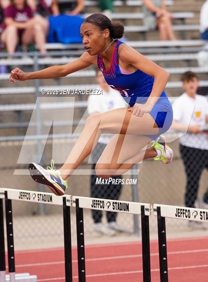 Thumbnail 3 in Pomona Invitational photogallery.