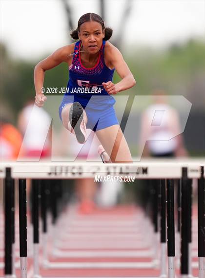 Thumbnail 1 in Pomona Invitational photogallery.