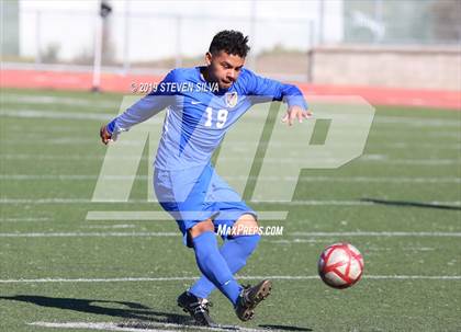 Thumbnail 3 in San Pasqual vs. Richmond (24th Annual SoCal Soccer Classic) photogallery.
