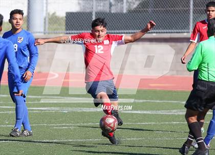 Thumbnail 3 in San Pasqual vs. Richmond (24th Annual SoCal Soccer Classic) photogallery.