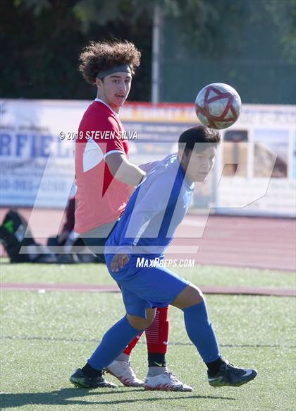 Thumbnail 2 in San Pasqual vs. Richmond (24th Annual SoCal Soccer Classic) photogallery.