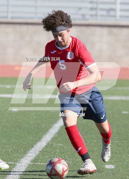 Thumbnail 2 in San Pasqual vs. Richmond (24th Annual SoCal Soccer Classic) photogallery.