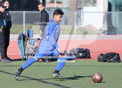 Thumbnail 2 in San Pasqual vs. Richmond (24th Annual SoCal Soccer Classic) photogallery.
