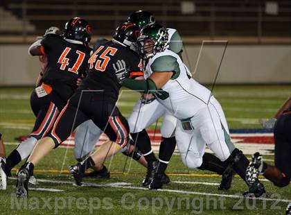 Thumbnail 2 in Canton vs. Gilmer (UIL 3A Division 2 Bi-District Playoff) photogallery.