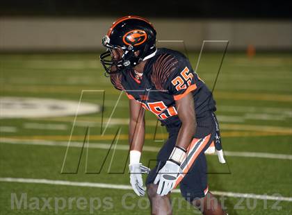Thumbnail 1 in Canton vs. Gilmer (UIL 3A Division 2 Bi-District Playoff) photogallery.