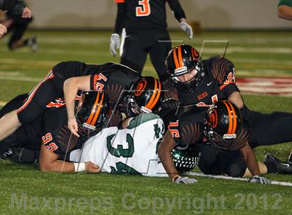 Thumbnail 1 in Canton vs. Gilmer (UIL 3A Division 2 Bi-District Playoff) photogallery.
