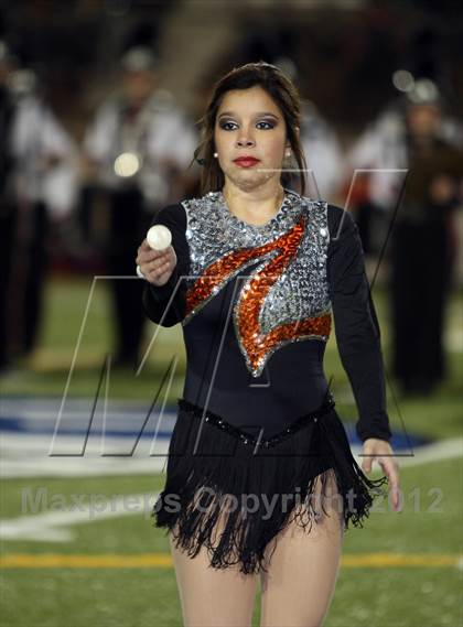 Thumbnail 2 in Canton vs. Gilmer (UIL 3A Division 2 Bi-District Playoff) photogallery.