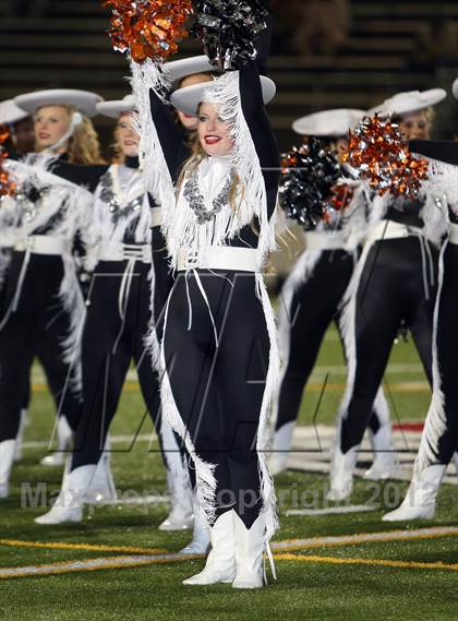 Thumbnail 2 in Canton vs. Gilmer (UIL 3A Division 2 Bi-District Playoff) photogallery.