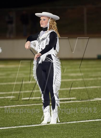 Thumbnail 2 in Canton vs. Gilmer (UIL 3A Division 2 Bi-District Playoff) photogallery.