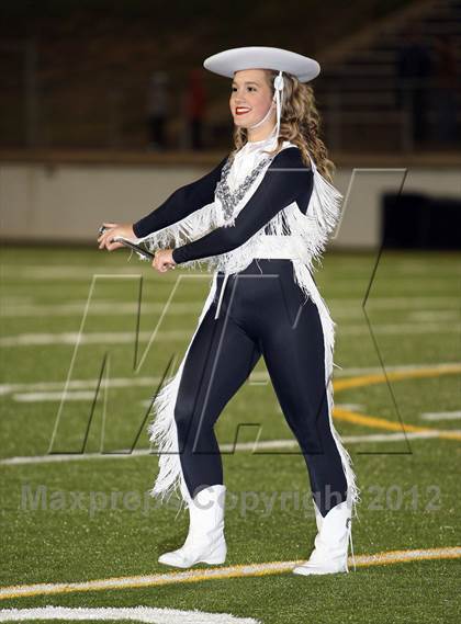 Thumbnail 1 in Canton vs. Gilmer (UIL 3A Division 2 Bi-District Playoff) photogallery.