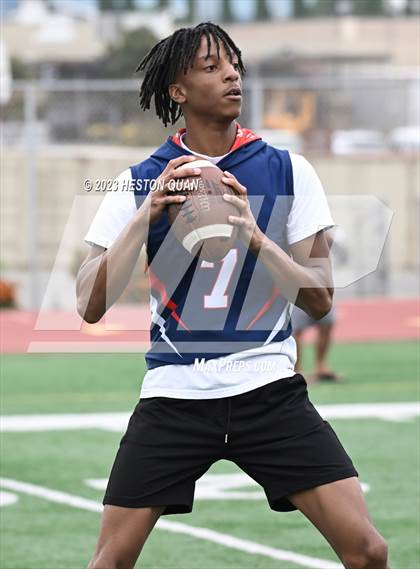 Thumbnail 1 in  Ocean View Seahawk Classic 7x7 photogallery.