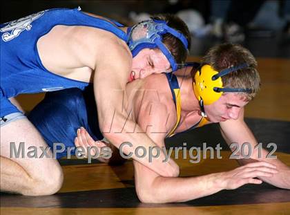 Thumbnail 3 in Massapequa Holiday Tournament Finals photogallery.
