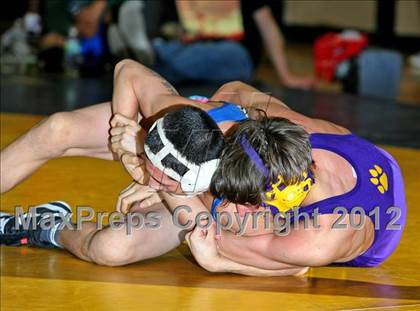 Thumbnail 1 in Massapequa Holiday Tournament Finals photogallery.