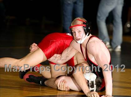 Thumbnail 3 in Massapequa Holiday Tournament Finals photogallery.