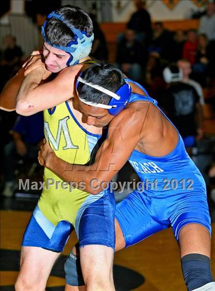 Thumbnail 1 in Massapequa Holiday Tournament Finals photogallery.
