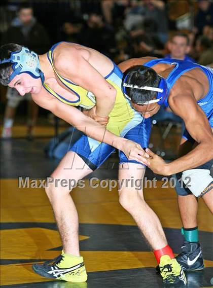 Thumbnail 1 in Massapequa Holiday Tournament Finals photogallery.