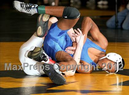 Thumbnail 3 in Massapequa Holiday Tournament Finals photogallery.