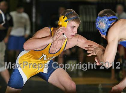 Thumbnail 2 in Massapequa Holiday Tournament Finals photogallery.