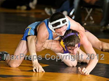 Thumbnail 3 in Massapequa Holiday Tournament Finals photogallery.