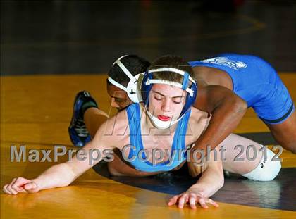 Thumbnail 3 in Massapequa Holiday Tournament Finals photogallery.