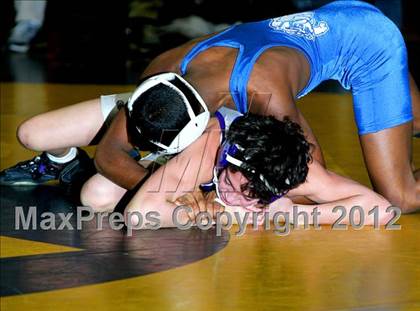 Thumbnail 3 in Massapequa Holiday Tournament Finals photogallery.