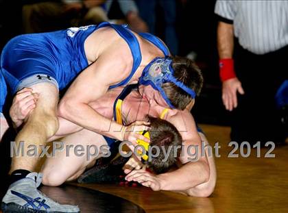 Thumbnail 2 in Massapequa Holiday Tournament Finals photogallery.
