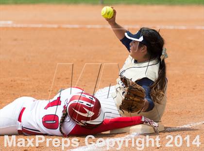Thumbnail 3 in Incarnate Word Corpus Christi vs Holy Cross (TAPPS 3-4A Division Playoff) photogallery.