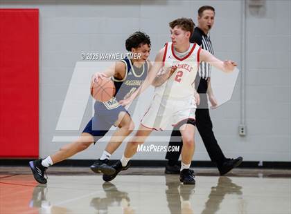 Thumbnail 3 in Lloyd Memorial @ Dixie photogallery.