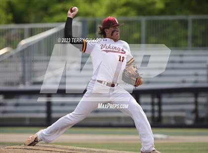 Thumbnail 3 in Viewmont vs. Woods Cross (UHSAA 5A Bracket Play) photogallery.