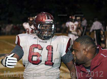 Thumbnail 2 in Bob Jones vs. Gadsden City (AHSAA Playoff Round 1) photogallery.
