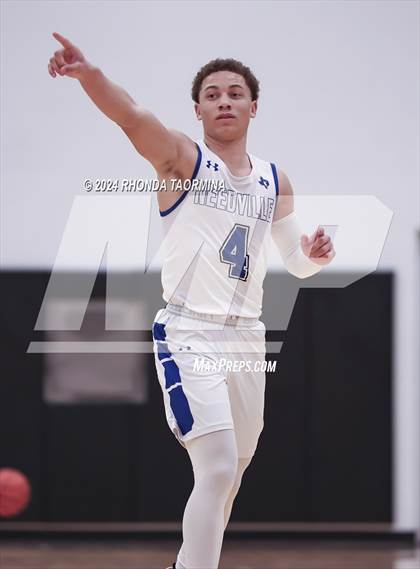 Thumbnail 2 in Sweeny vs Needville (UIL Basketball 4A Region 4 Bi-District) photogallery.