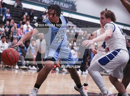 Thumbnail 3 in Sweeny vs Needville (UIL Basketball 4A Region 4 Bi-District) photogallery.