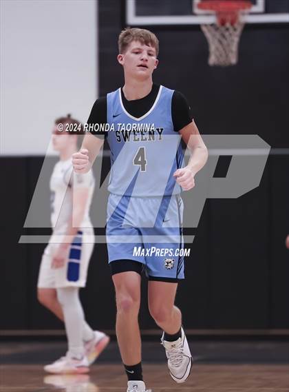 Thumbnail 3 in Sweeny vs Needville (UIL Basketball 4A Region 4 Bi-District) photogallery.