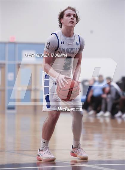 Thumbnail 1 in Sweeny vs Needville (UIL Basketball 4A Region 4 Bi-District) photogallery.