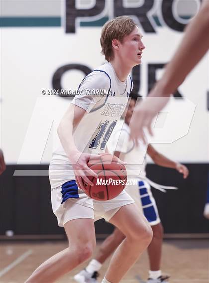 Thumbnail 1 in Sweeny vs Needville (UIL Basketball 4A Region 4 Bi-District) photogallery.