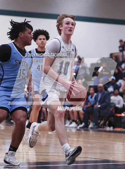 Thumbnail 2 in Sweeny vs Needville (UIL Basketball 4A Region 4 Bi-District) photogallery.