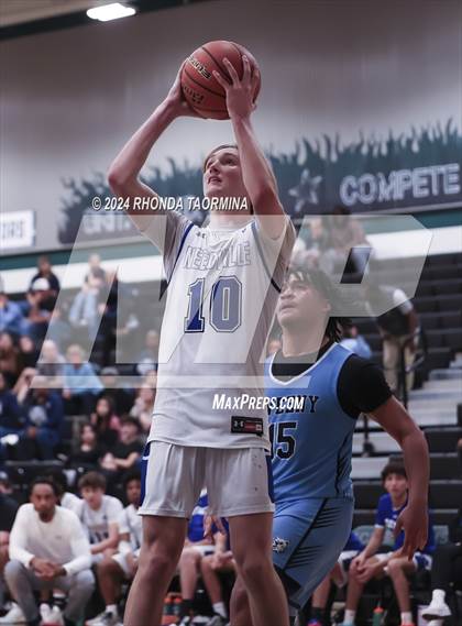 Thumbnail 2 in Sweeny vs Needville (UIL Basketball 4A Region 4 Bi-District) photogallery.