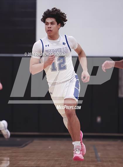 Thumbnail 1 in Sweeny vs Needville (UIL Basketball 4A Region 4 Bi-District) photogallery.