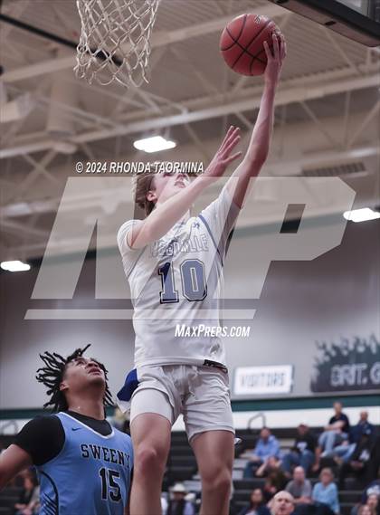 Thumbnail 3 in Sweeny vs Needville (UIL Basketball 4A Region 4 Bi-District) photogallery.