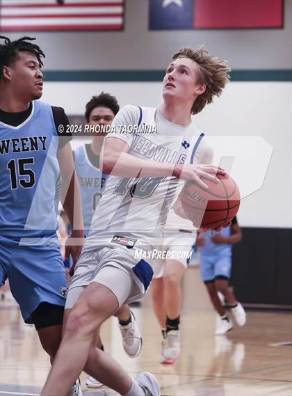 Thumbnail 1 in Sweeny vs Needville (UIL Basketball 4A Region 4 Bi-District) photogallery.