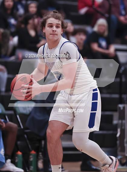 Thumbnail 1 in Sweeny vs Needville (UIL Basketball 4A Region 4 Bi-District) photogallery.