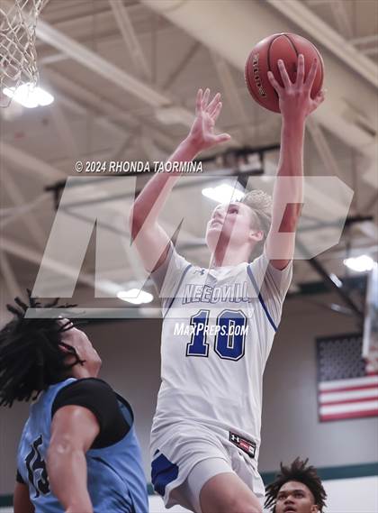 Thumbnail 2 in Sweeny vs Needville (UIL Basketball 4A Region 4 Bi-District) photogallery.