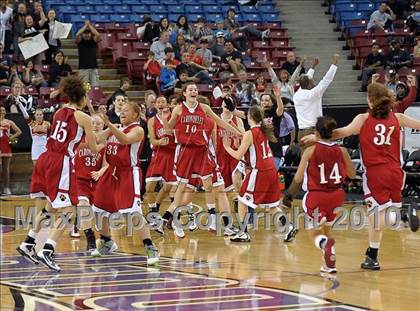 Thumbnail 1 in Carondelet vs. Archbishop Mitty (CIF NorCal D2 Final) photogallery.