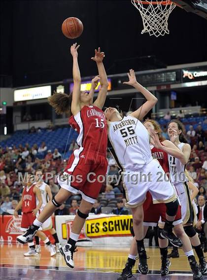 Thumbnail 2 in Carondelet vs. Archbishop Mitty (CIF NorCal D2 Final) photogallery.