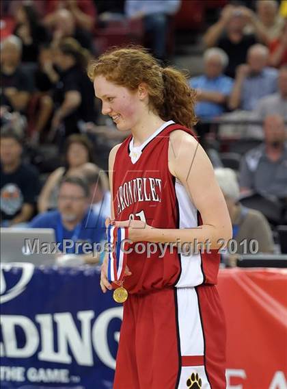 Thumbnail 1 in Carondelet vs. Archbishop Mitty (CIF NorCal D2 Final) photogallery.