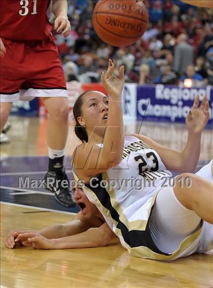 Thumbnail 2 in Carondelet vs. Archbishop Mitty (CIF NorCal D2 Final) photogallery.