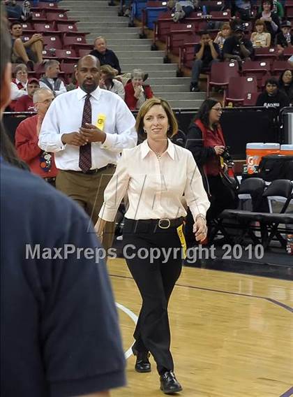 Thumbnail 2 in Carondelet vs. Archbishop Mitty (CIF NorCal D2 Final) photogallery.