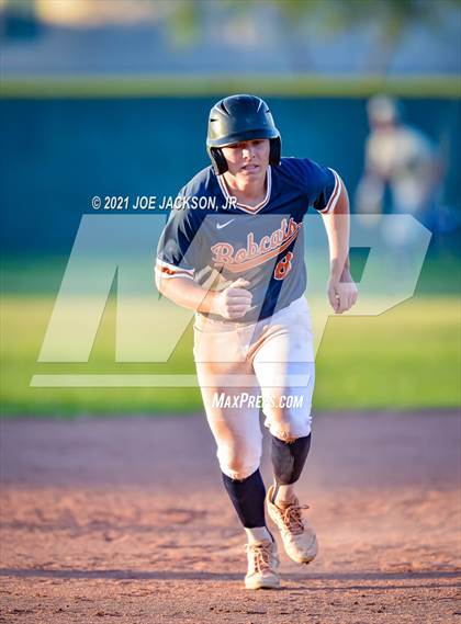 Thumbnail 3 in Sabino @ Cienega photogallery.