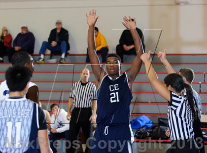 Thumbnail 3 in Bakersfield vs Clovis East (Kern Schools Shootout) photogallery.