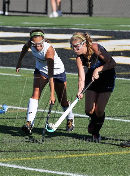 Thumbnail 3 in South County vs. Fairfax (Bulldog Tournament) photogallery.